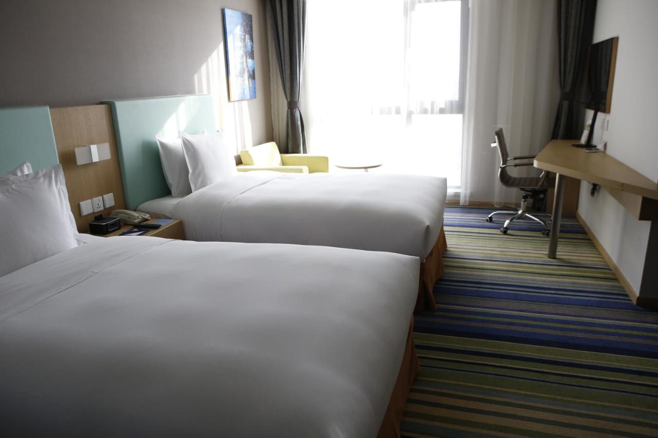 Holiday Inn Express Yingkou Onelong Plaza By Ihg Gaizhou Екстериор снимка