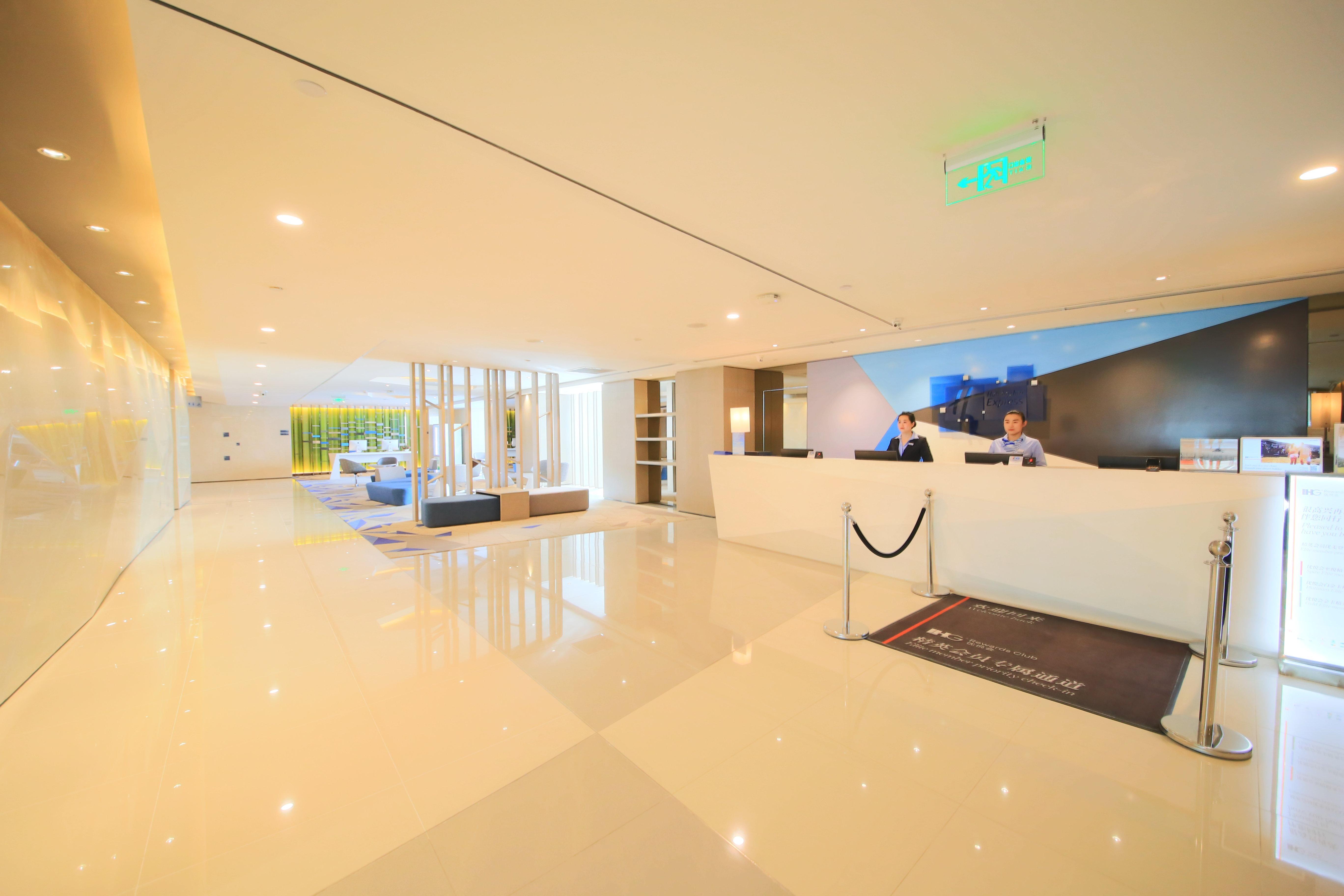Holiday Inn Express Yingkou Onelong Plaza By Ihg Gaizhou Екстериор снимка